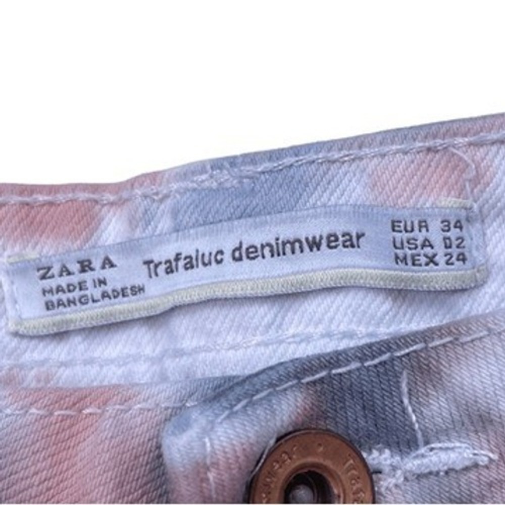 Zara Trafaluc Tie Dye High Rise Denim Shorts Pink Blue White Raw Hem Size 2 - Picture 3 of 6